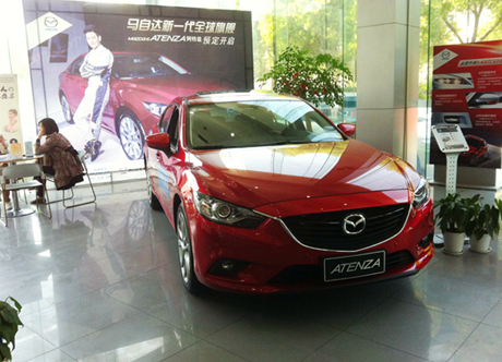 剧场版《名侦探柯南》曝新预告赤井秀一一家亮相【火狐电竞官网】(图1) 火狐电竞官网