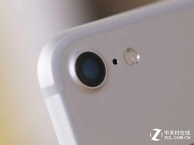 火狐电竞|迪士尼CEO罕见盛赞冲奥佳作《小妇人》 称影片为“大师杰作”(图4) 火狐电竞官网