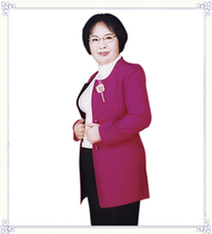 ‘火狐电竞’刘雯教你用简单的塞衣角穿出时髦感!(图2) 火狐电竞