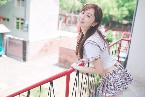过度食用保健品导致乳腺癌 乳房疼痛是乳腺癌的征兆?|火狐电竞平台(图4) 火狐电竞